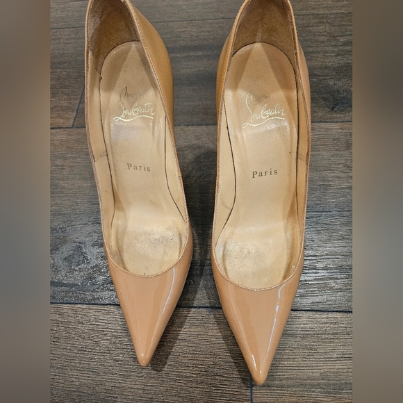 Christian Louboutin Women's Tan Patent Pumps - Size 36 1/2 - Picture 12 of 15